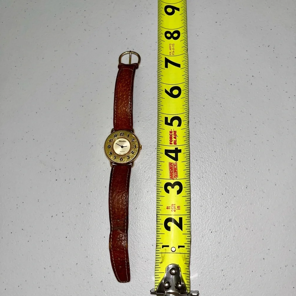 Vintage Valentino Genuine Leather Ladies Analog Watch